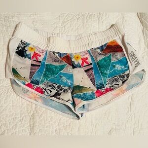 Sea Vibes Women's Scenic Shorts Medium